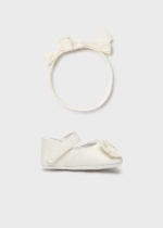 Mayoral Βρεφικό Σετ Μπαρέτες και Στέκα  για Κορίτσι Εκρού 13-09690-092