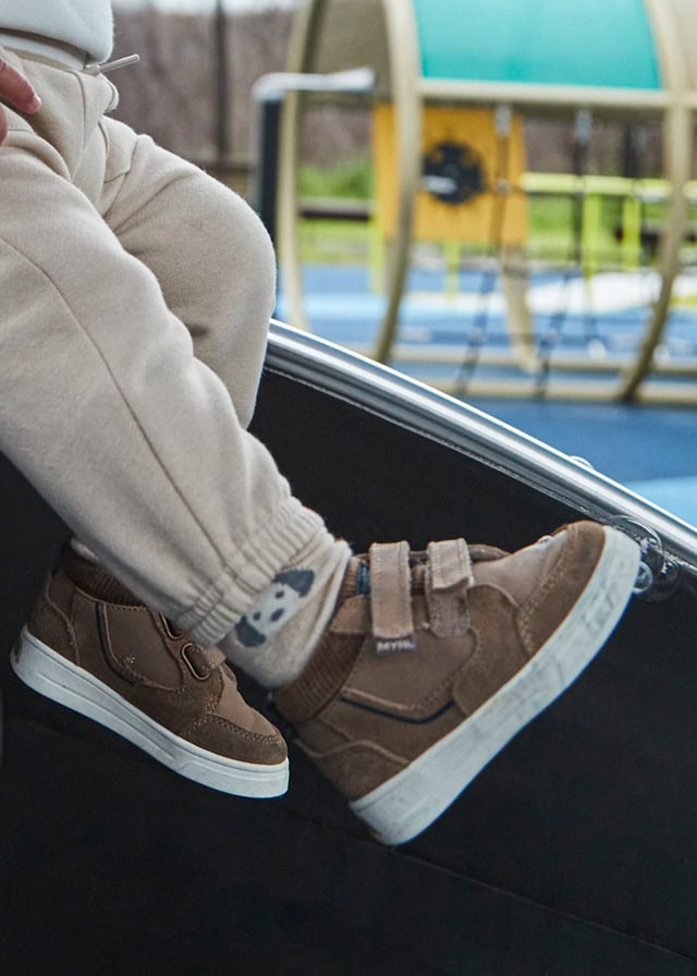 15-42607-032-L-1 Mayoral Παιδικά Παπούτσια για Αγόρι Καφέ 15-42607-032 - Image 1